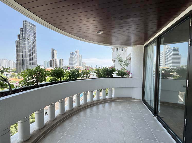 Apartment in Sathorn 